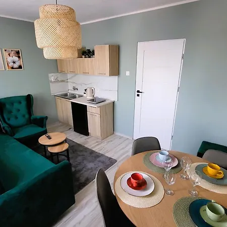 Apartamento Przy Promenadzie 1 *